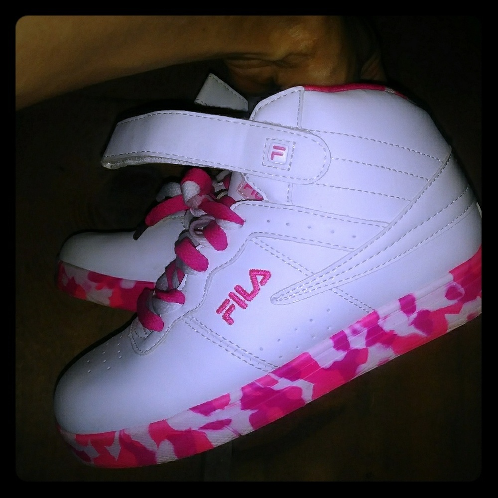 Fils tennie shoes worn probably about 2 times like